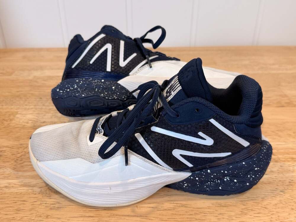 New Balance TWO WXY v4 Optic White Team Navy Basketball Shoes